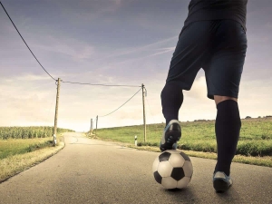 photodune-9325376-ready-to-start-playing-m